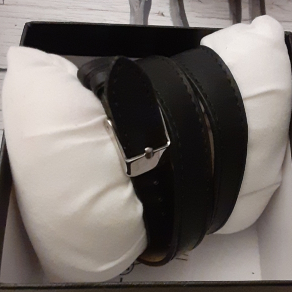 Jewelry - Picture 2 of 2